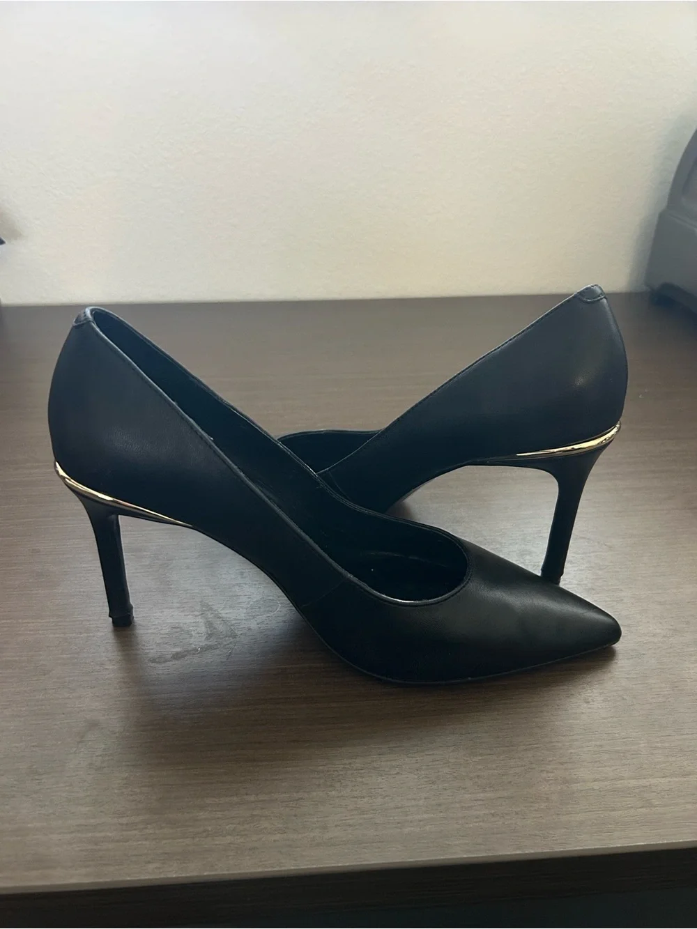 WHBM Gold Accent Comfort Pump 8